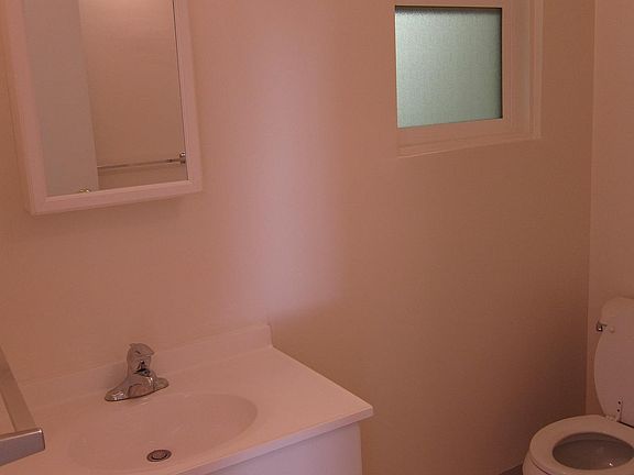 4th image of 1429 38th Ave