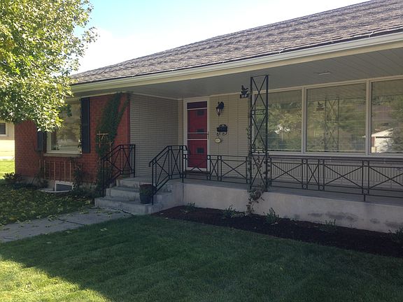 2nd image of 117 Tautphaus Dr