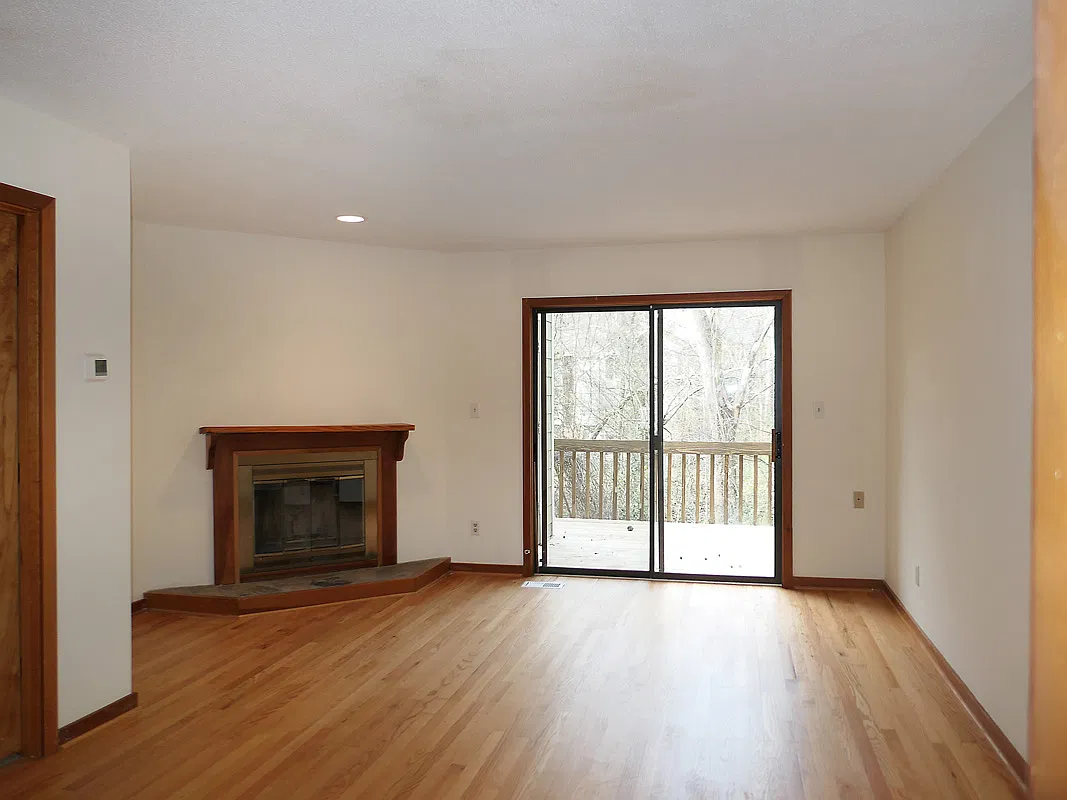 2 bed, 1471 sqft, $1,995 — Photo 4