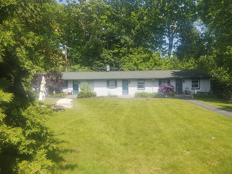3434 Oakridge Dr #8 — Photo 2