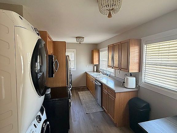 4th image of 602 6th St