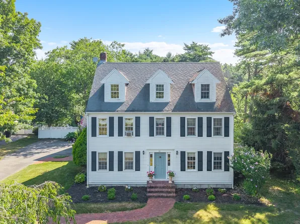 30 Fairview Ln, Plymouth, MA 02360