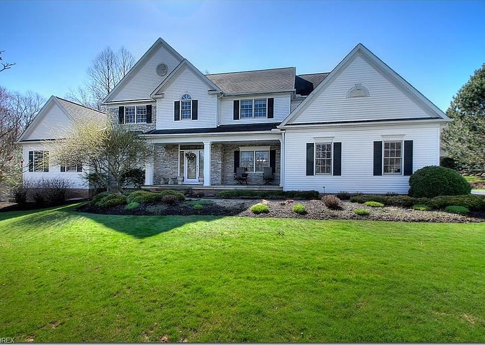 1st image of 18285 Hearthstone Ln