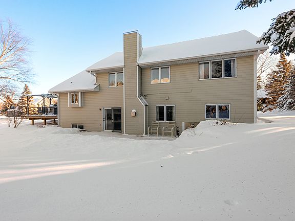 2nd image of 2663 Suzanne Cir