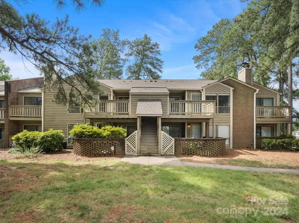 1600 Sharon Rd W APT 4, Charlotte, NC 28210