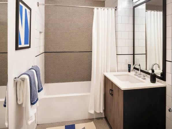 44-28 Purves Street image 3 of 15