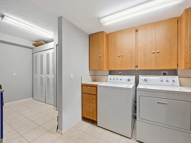 301 S Seas Dr #305 — Photo 17