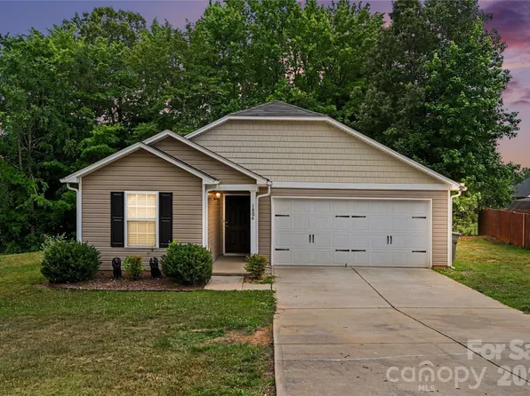 1804 Woodbridge Dr, Salisbury, NC 28146