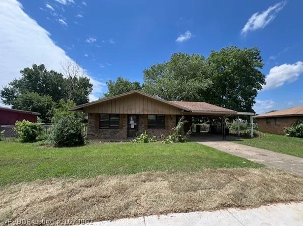 11 Woodland Pl, Fort Smith, AR 72904