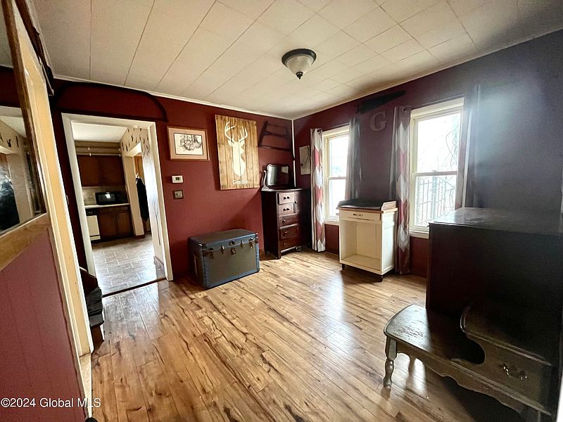 5th image of 2043 Westside Avenue