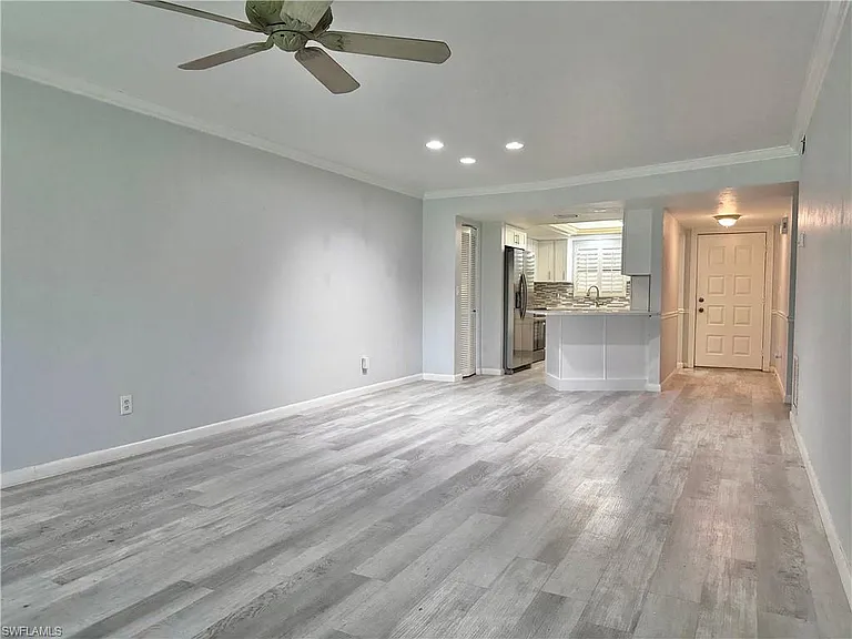 4955 Pepper Cir #B-204 — Photo 24