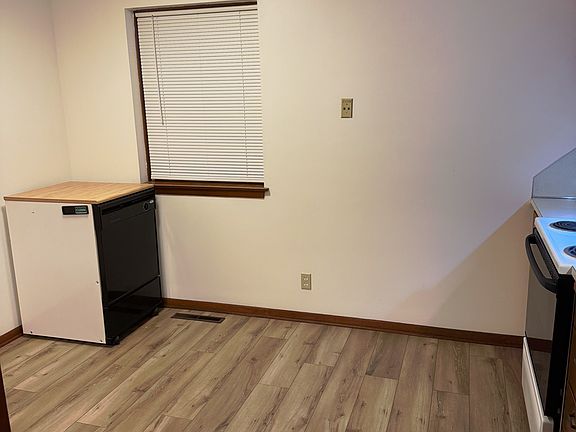 5th image of 4860 S 132nd Ave APT 1