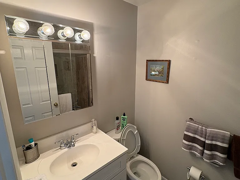 502 Westbourne Dr #4 — Photo 21
