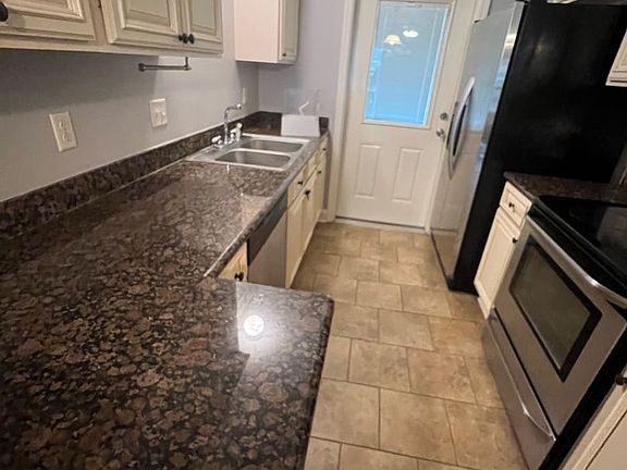 4th image of 514 Idlewild Dr #A