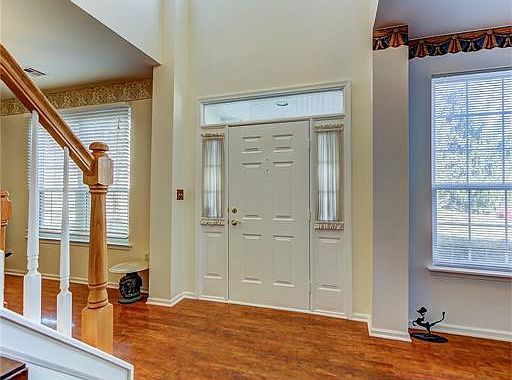5th image of 85 Ashford Dr