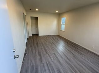 5242 McCallum Ave #E, South Gate, CA 90280