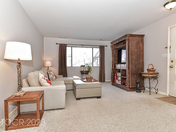5th image of 301 Cypress Ct #301