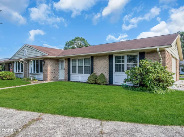 104B Buckingham Drive, Manchester, NJ 08759