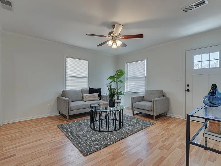 1733 Melba Ct — Photo 3