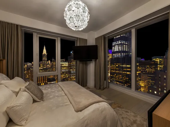 138 East 50th Street image 16 of 31