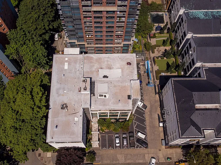 1000 Union St #110 — Photo 44