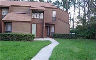 1st image of 10 Hembury Ln