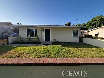 2 bed, 768 sqft, $3,300 — Photo 2