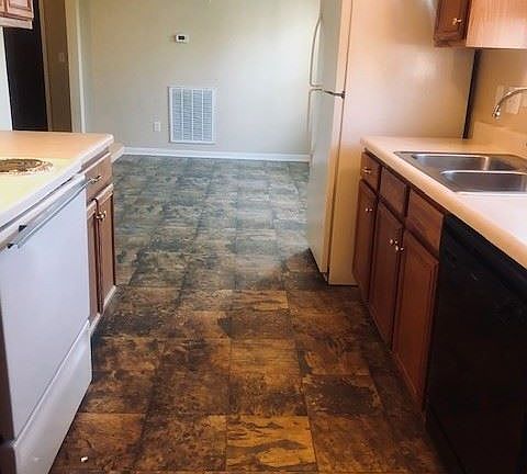 4th image of 1107 Flowers Ct