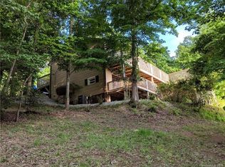 1285 Forest Lake Heights Dr, Nebo, NC 28761