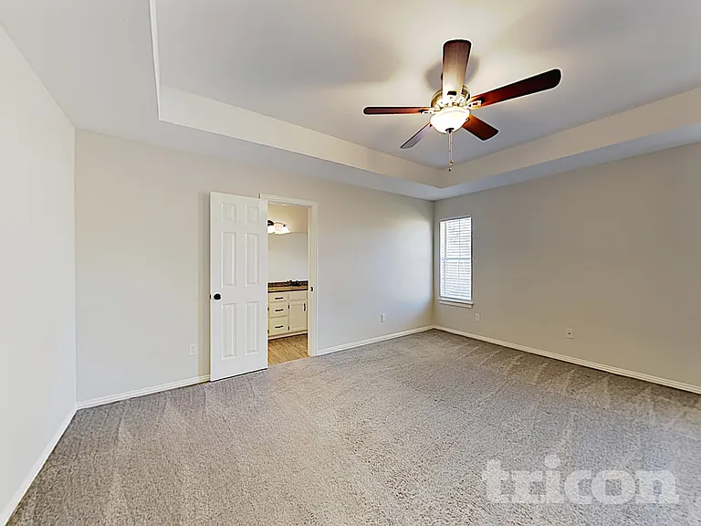 1012 Brookhaven Dr — Photo 8