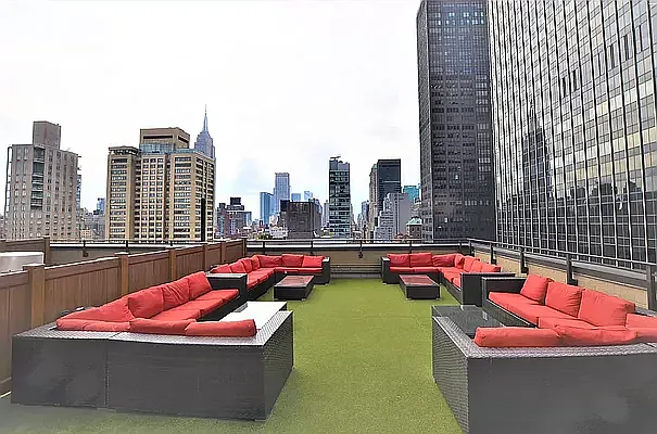 Rented by Manhattan Realty Group | media 12