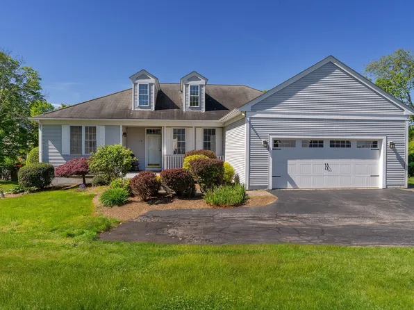 14 Rosewood Dr, Haverhill, MA 01832