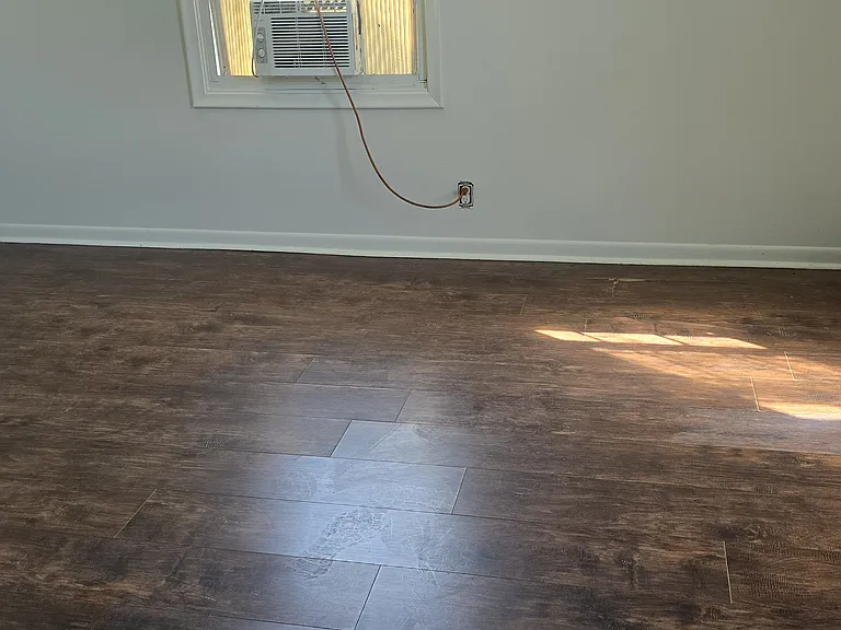 1284 W Cutler Rd #5 — Photo 3