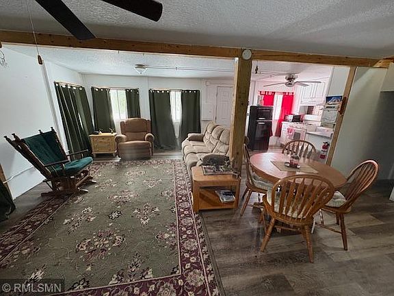 4th image of 27048 Hawthorn Rd N