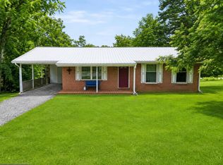 225 Cedar Hill Dr, Harpers Ferry, WV 25425