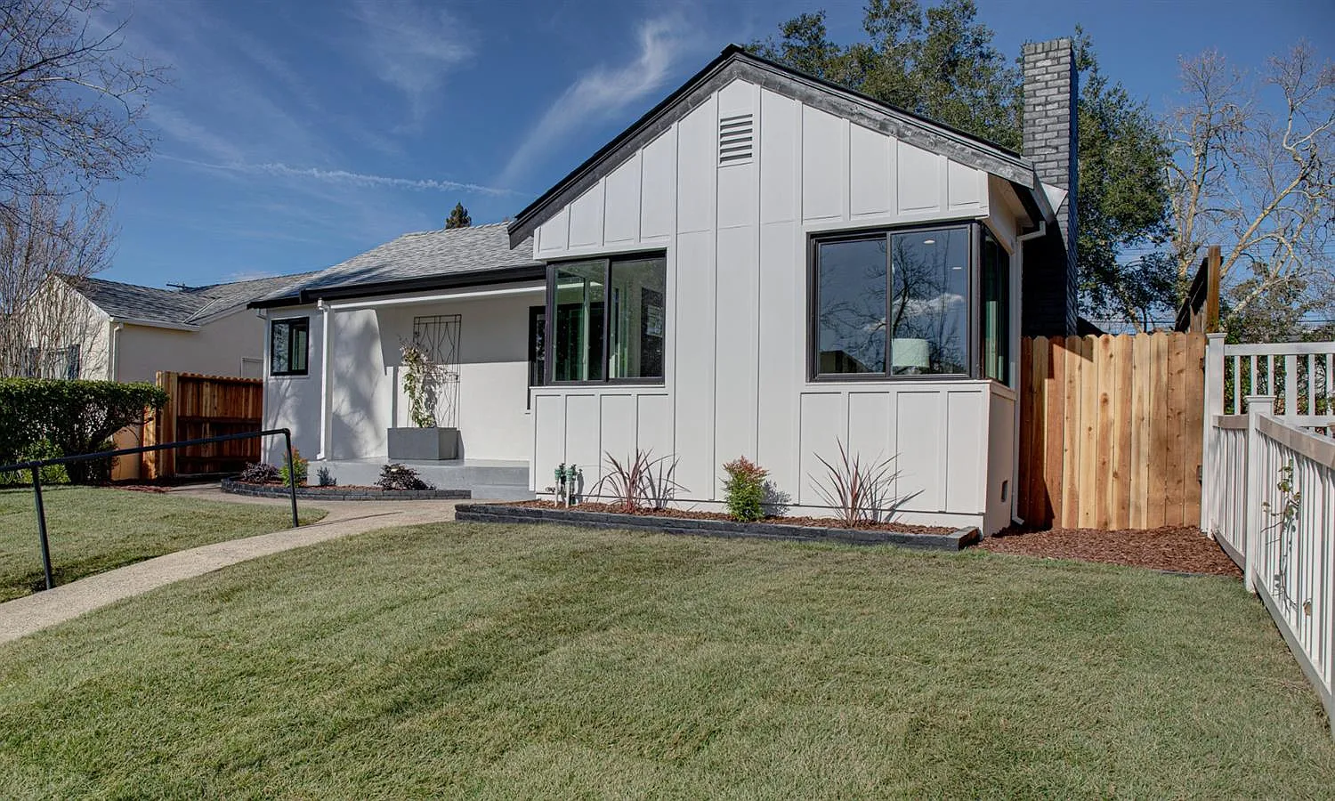 4709 U St photo 1