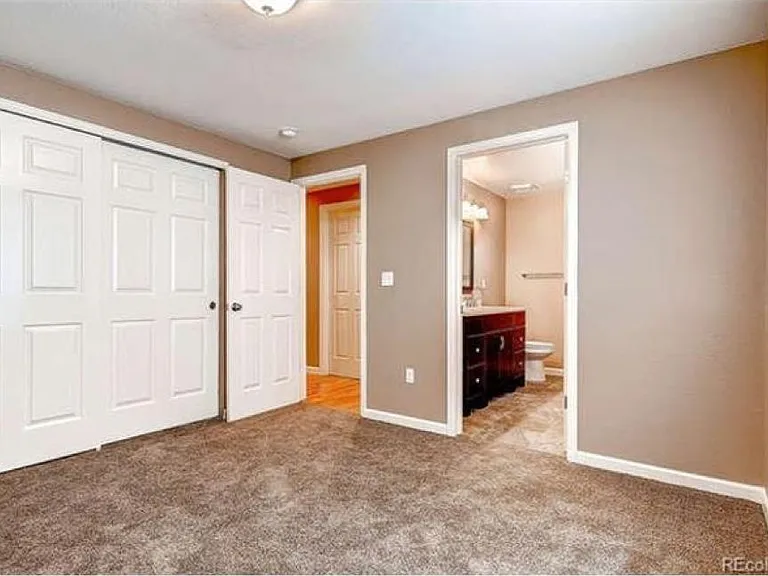 Master Bedroom2