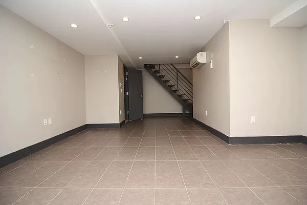 Rented by Rentopia | media 9