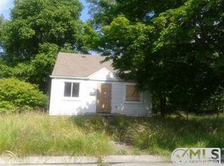 3741 Walnut St, Inkster, MI 48141