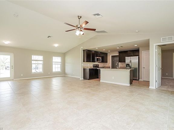 5th image of 4535 SW 7th Ave