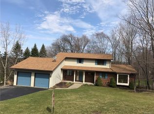7841 Zimmerman Rd, Hamburg, NY 14075