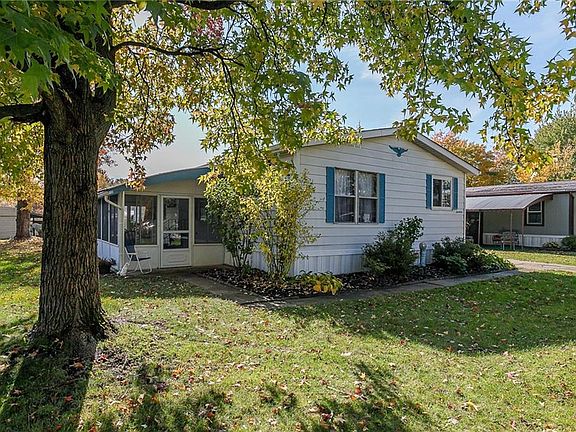 2nd image of 17 Parkway Dr #17