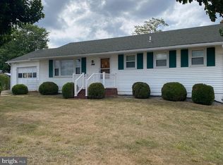 11245 S Middle Rd, Edinburg, VA 22824