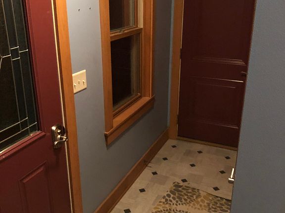 5th image of 202 Dillingham St