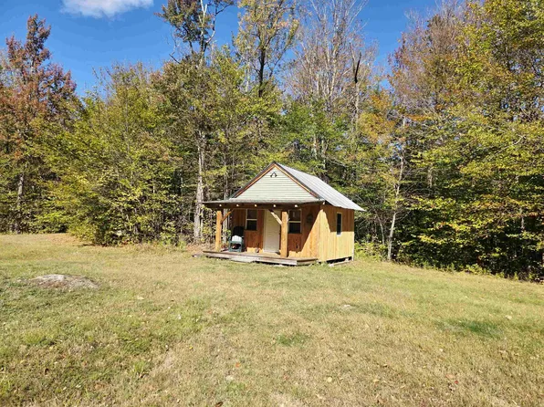 375 West Road, Bradford, NH 03221