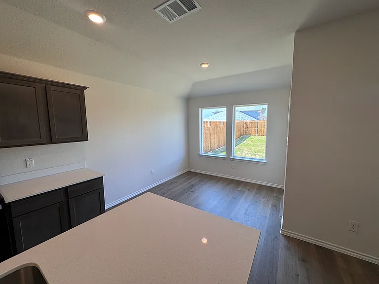 4008 Pinebluff Ln — Photo 10