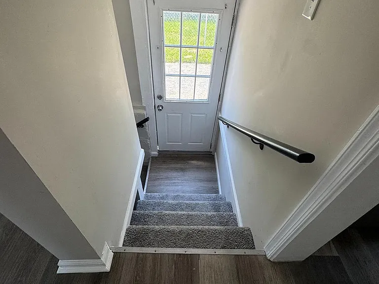 105 Williams Ave — Photo 13