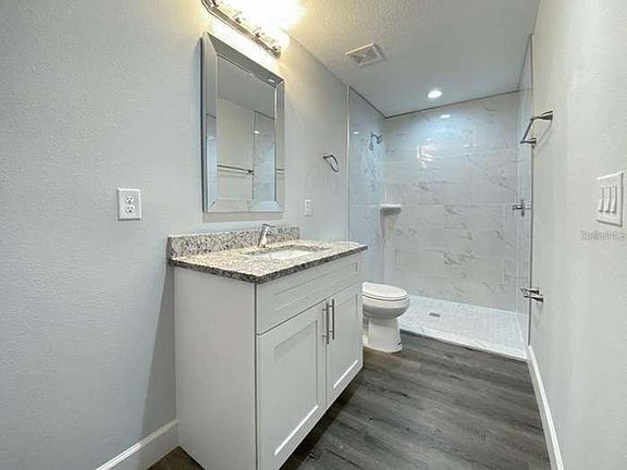 4th image of 8615 Agate St #8615