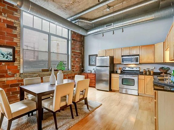 4th image of 521 S 7th St Unit 306