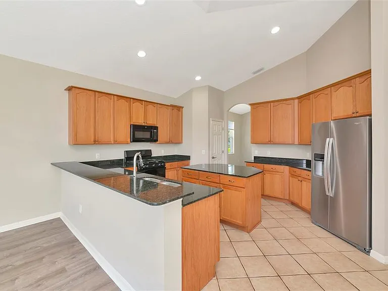 12079 Aster Ave — Photo 9